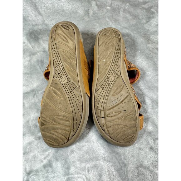 BareTraps Womens sandals 10M brown cushion shoes small wedge - Picture 3 of 16